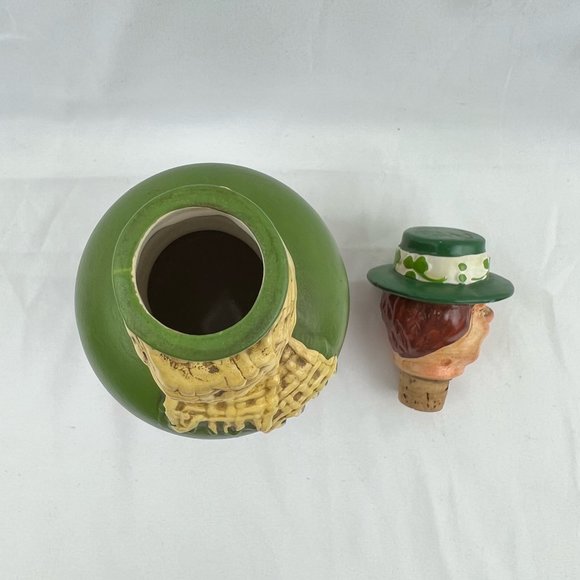 Vintage Ceramic Irish Man in Tweed Wine Liquor Decanter with Carved Stopper - Picture 11 of 13